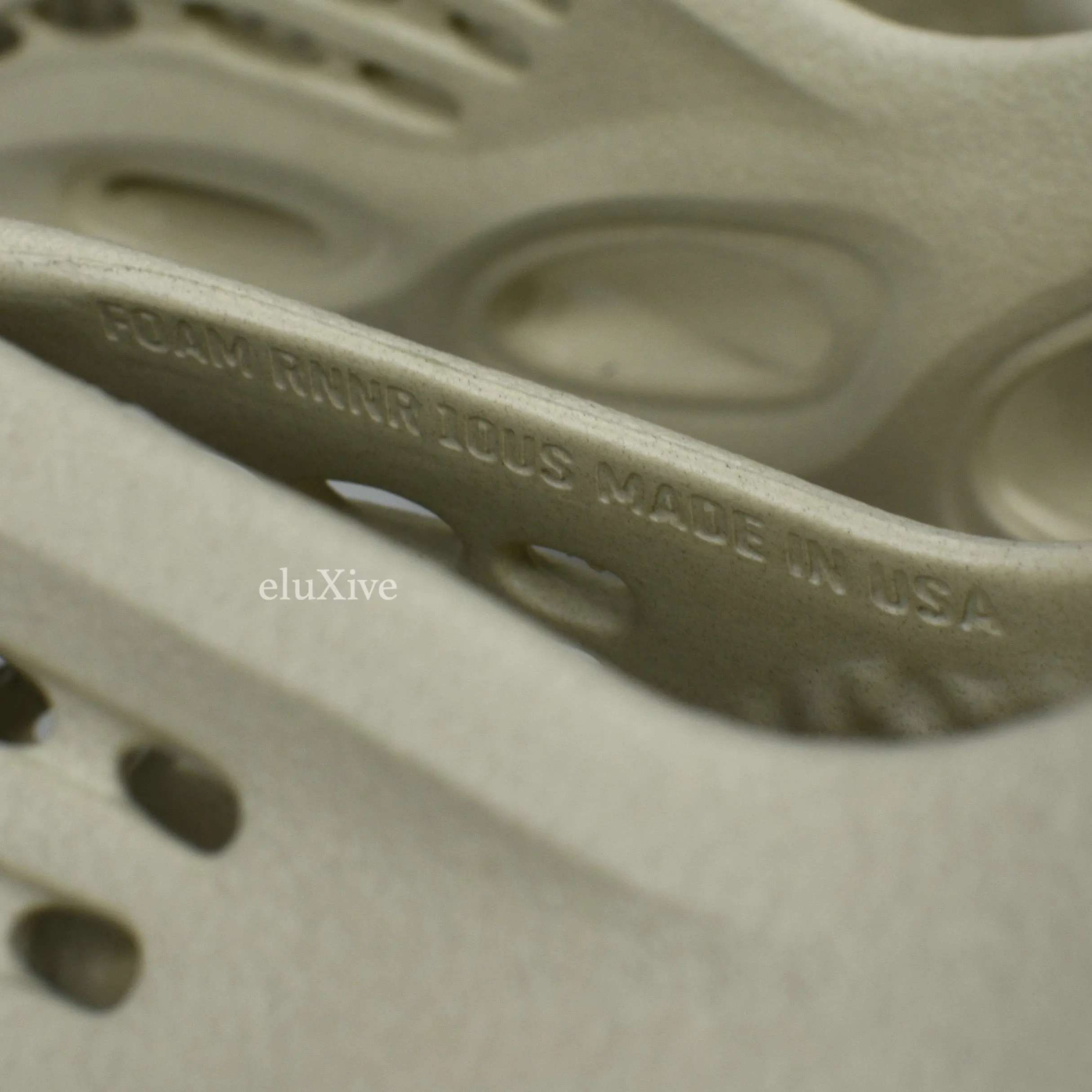 Adidas - Kanye West - Yeezy Foam RNR 'Sand'