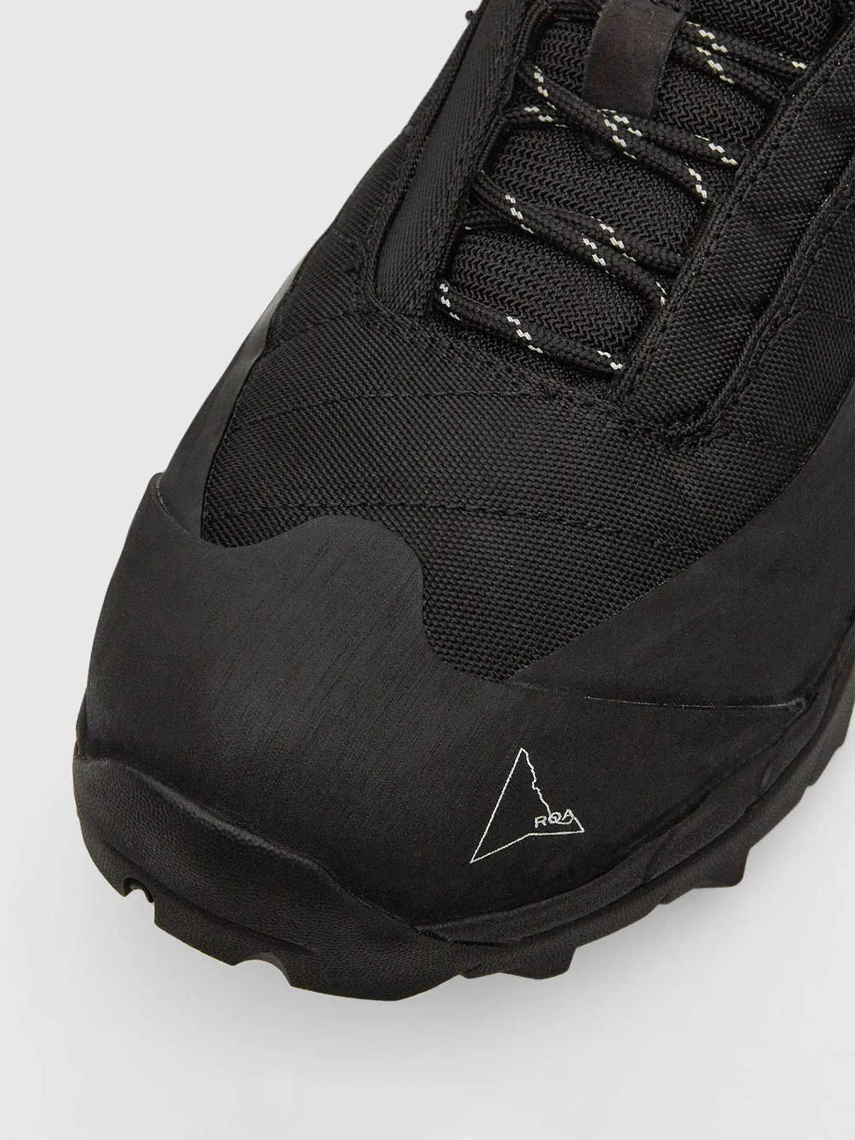 ROA Khatarina Runner Black
